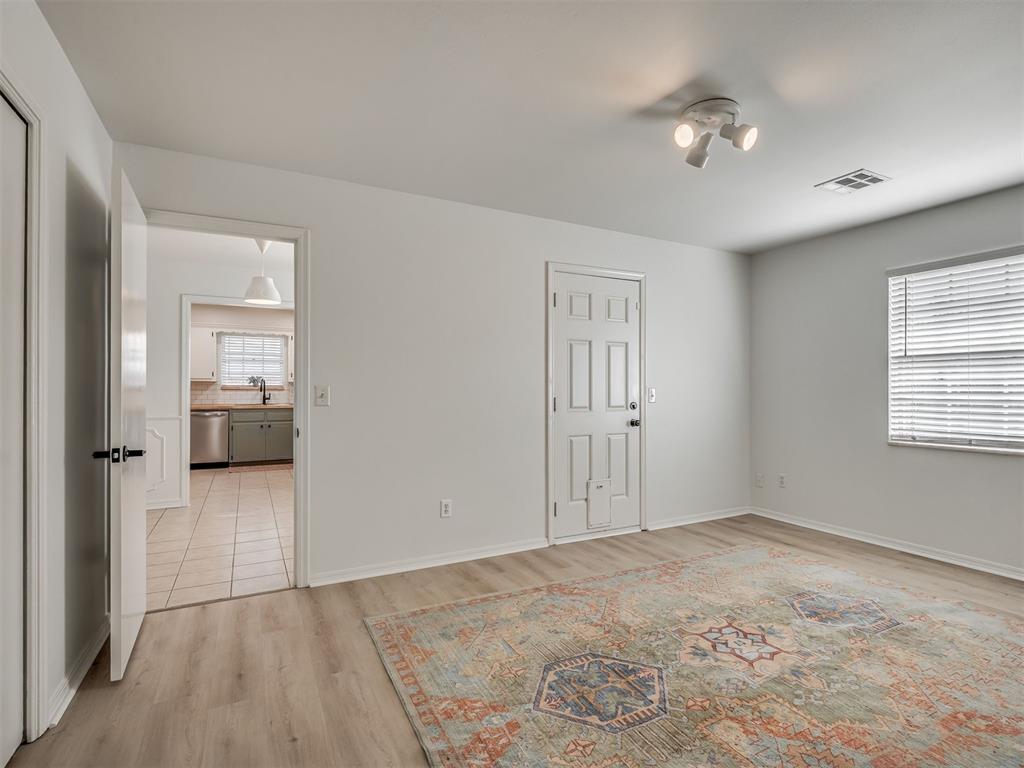 2004 Manchester Drive Property Photo 16