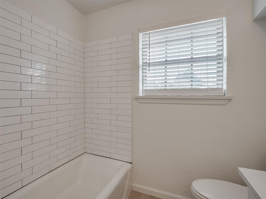 2004 Manchester Drive Property Photo 24