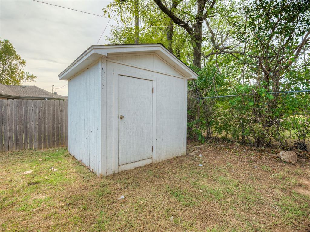 2004 Manchester Drive Property Photo 30