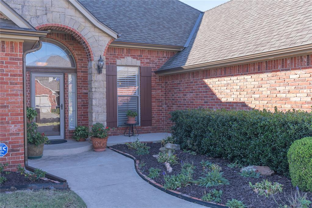 2712 Sw 138th Street Property Photo 3