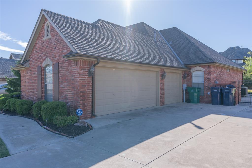 2712 Sw 138th Street Property Photo 4