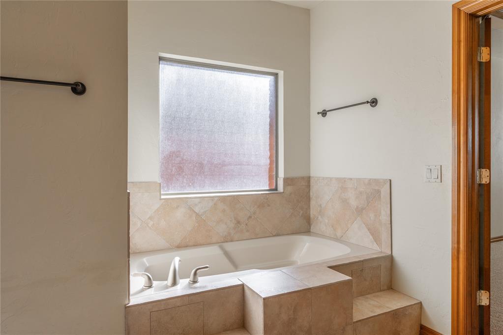 2712 Sw 138th Street Property Photo 24