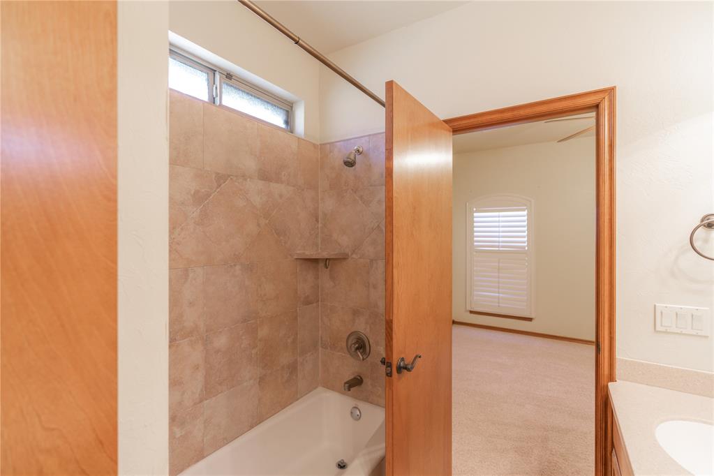 2712 Sw 138th Street Property Photo 30