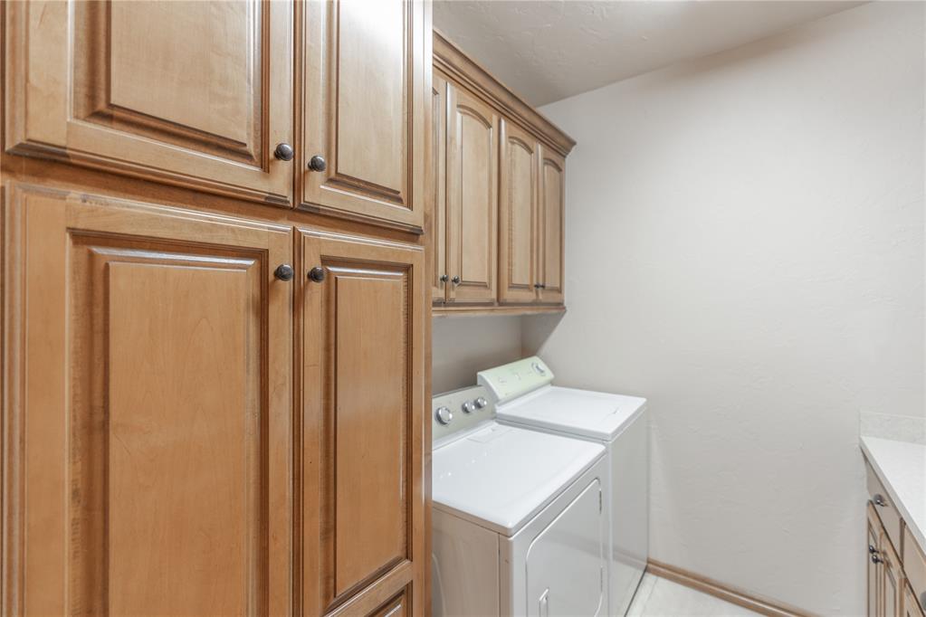 2712 Sw 138th Street Property Photo 33