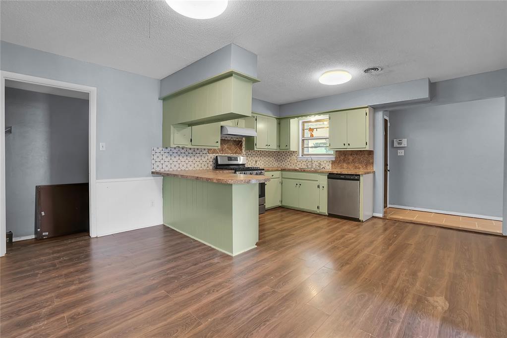 1510 Nw 49th Street Property Photo 5