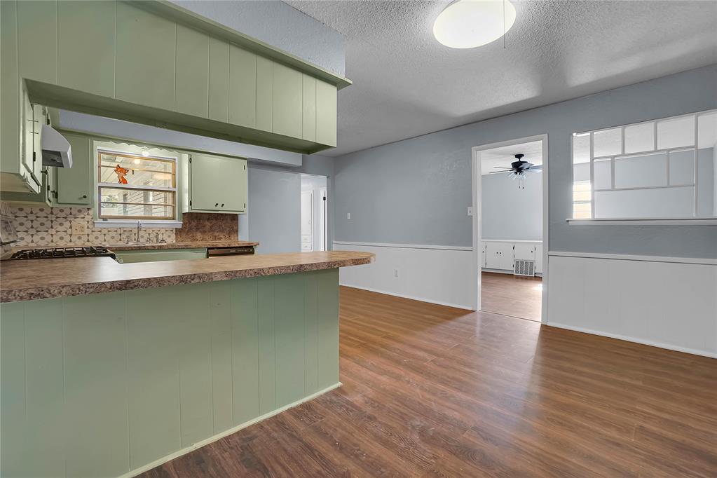 1510 Nw 49th Street Property Photo 6