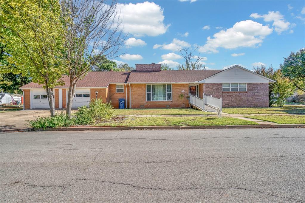 601 N Temple Street Property Photo 1