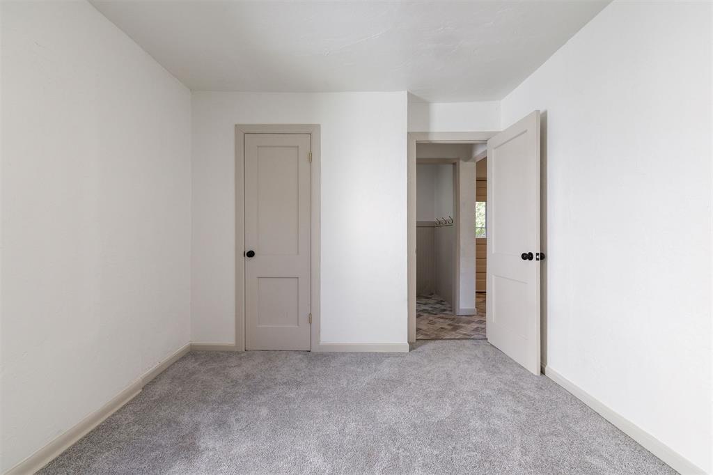 1932 Elm Drive Property Photo 18