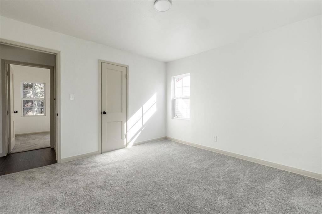 1932 Elm Drive Property Photo 24