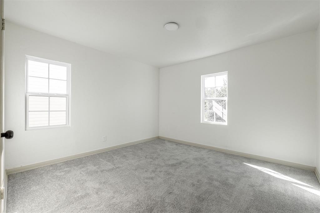 1932 Elm Drive Property Photo 26