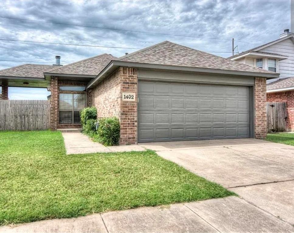 1402 Sw 25th St. Street Property Photo 1