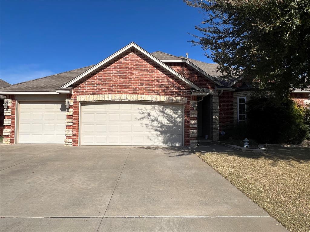 2717 SW 141st Street Property Photo 1