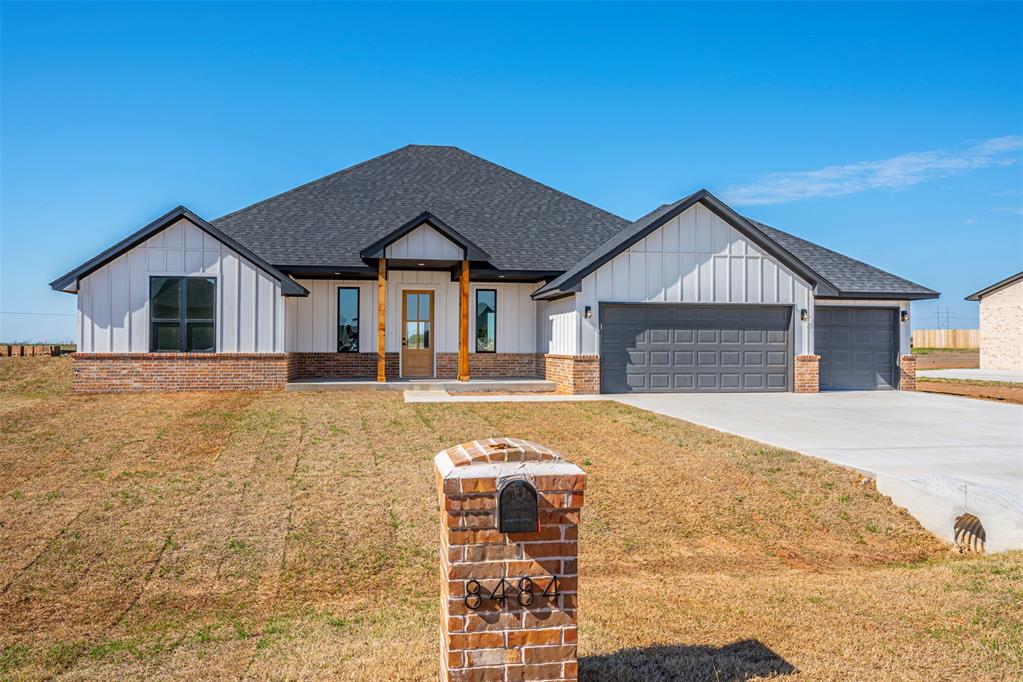 8484 Rip Way Property Photo 1