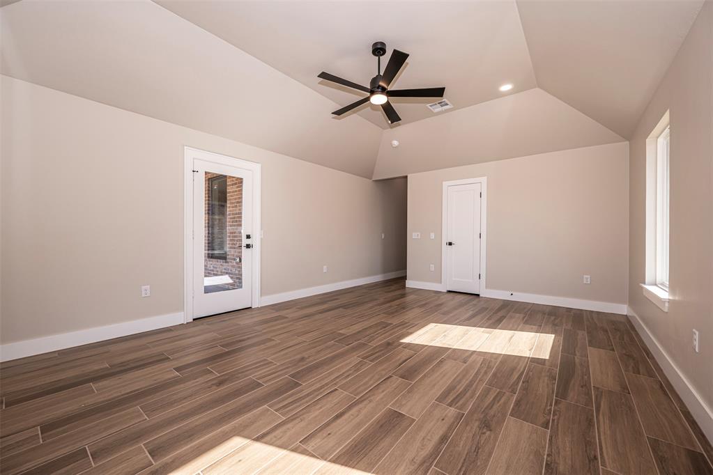 8484 Rip Way Property Photo 26