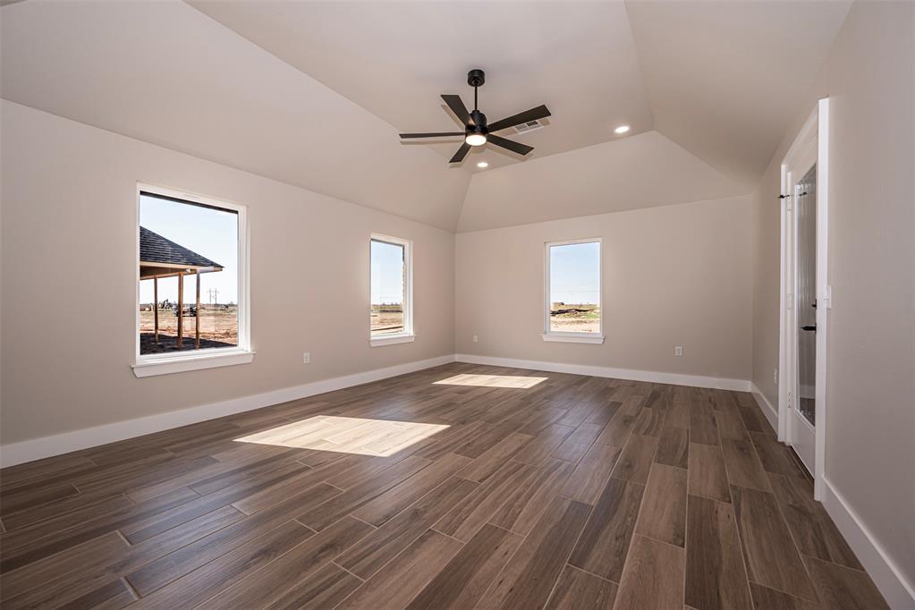 8484 Rip Way Property Photo 27