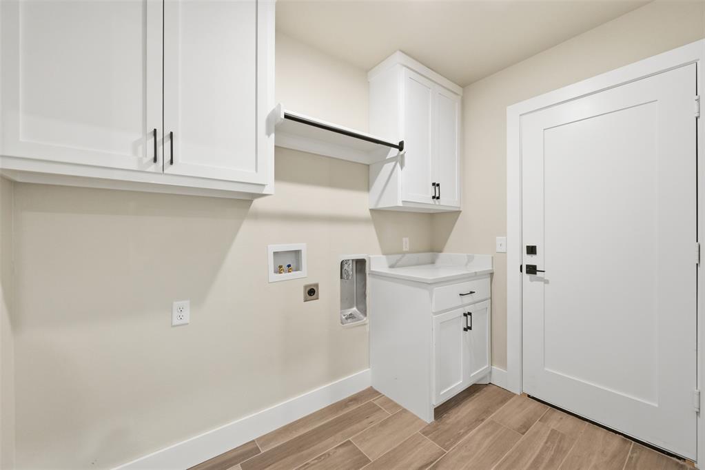 8484 Rip Way Property Photo 28
