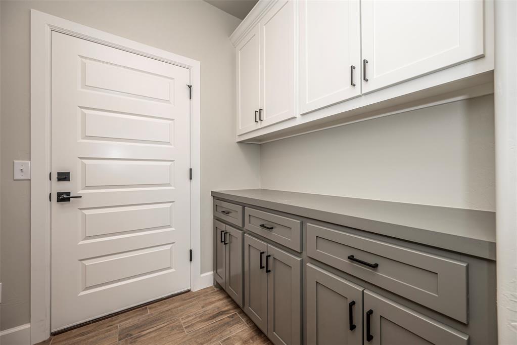 8574 Rip Way Property Photo 31