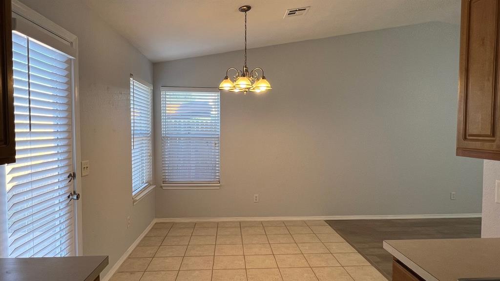 1017 Tulip Drive Property Photo 8