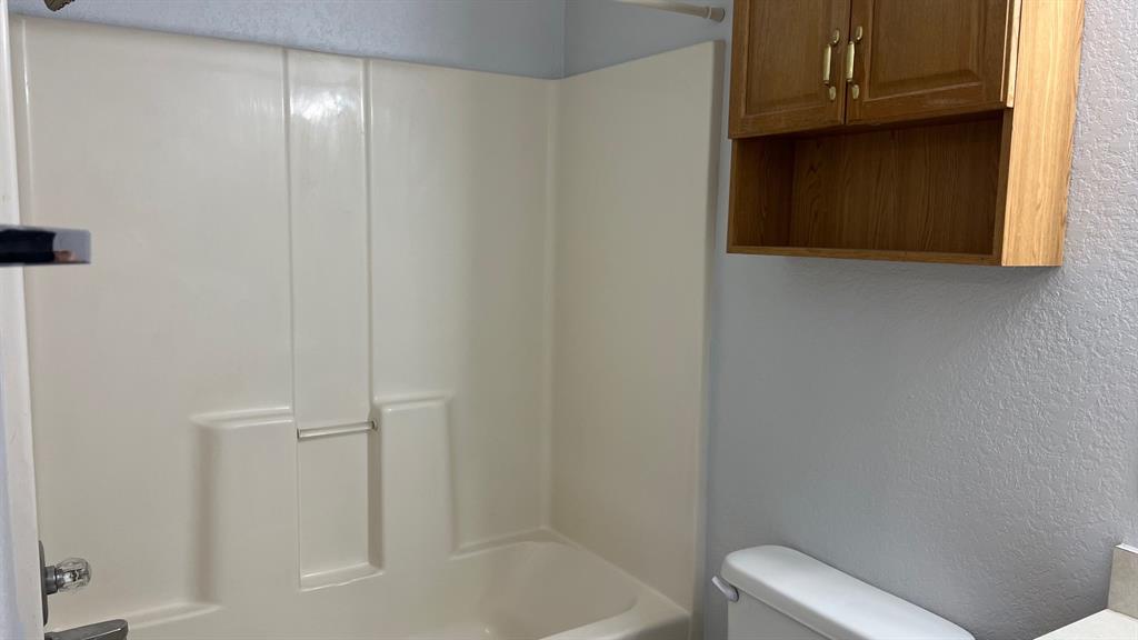 1017 Tulip Drive Property Photo 10