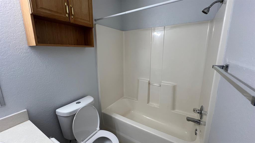 1017 Tulip Drive Property Photo 18