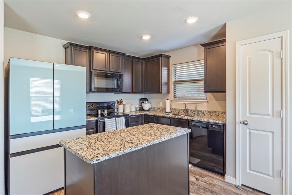 1012 Nw 5th Street Property Photo 4