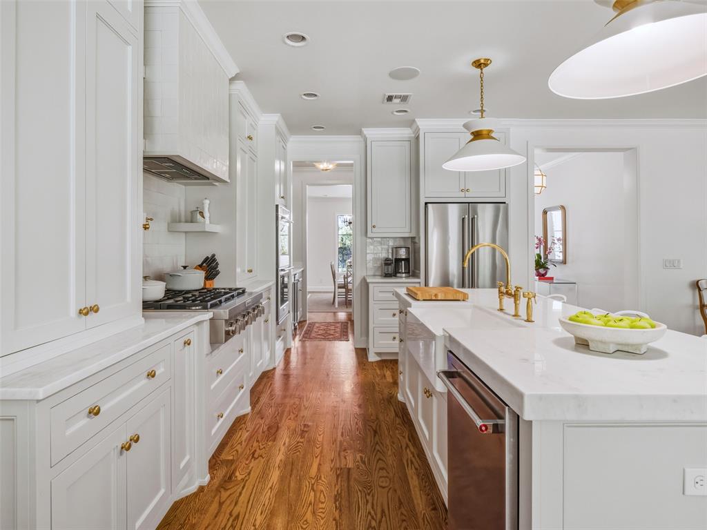 2904 S Broken Bow Road Property Photo 21