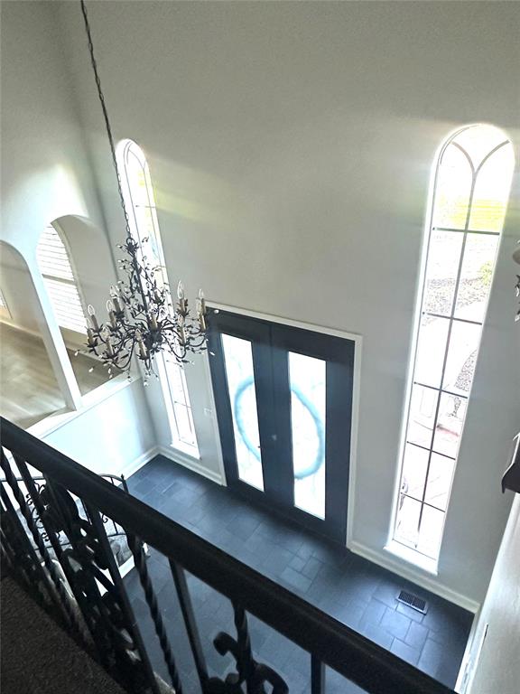 8028 Golden Oaks Road Property Photo 9