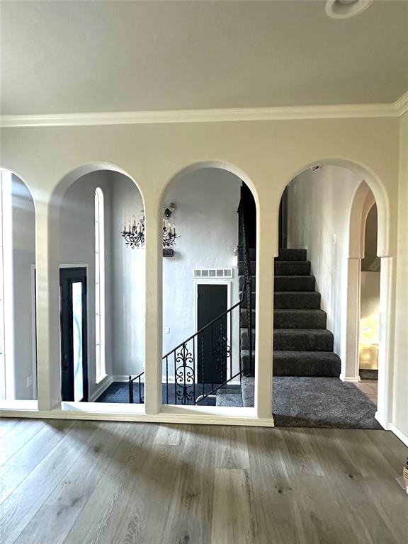 8028 Golden Oaks Road Property Photo 11