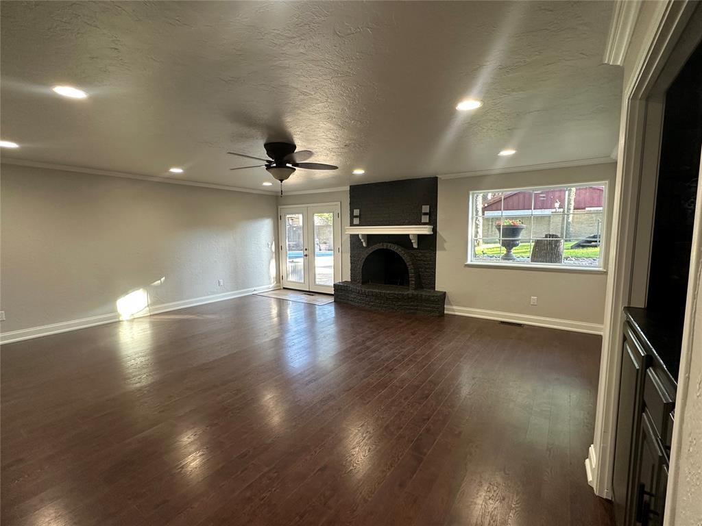 8028 Golden Oaks Road Property Photo 22