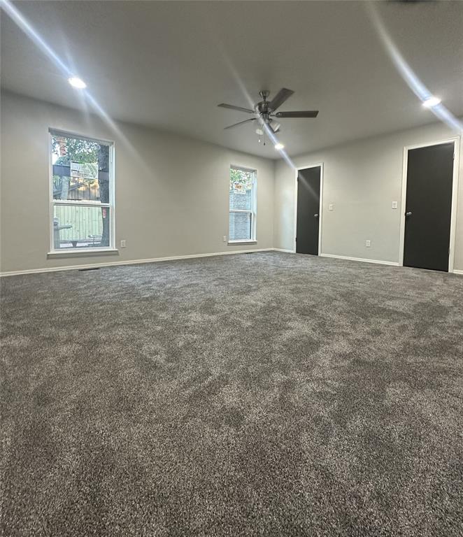 8028 Golden Oaks Road Property Photo 25