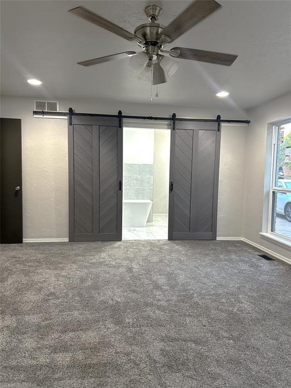 8028 Golden Oaks Road Property Photo 27