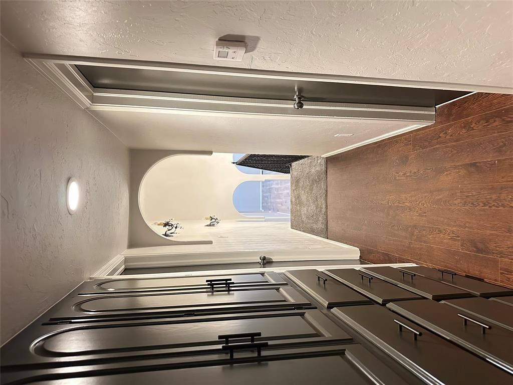 8028 Golden Oaks Road Property Photo 33