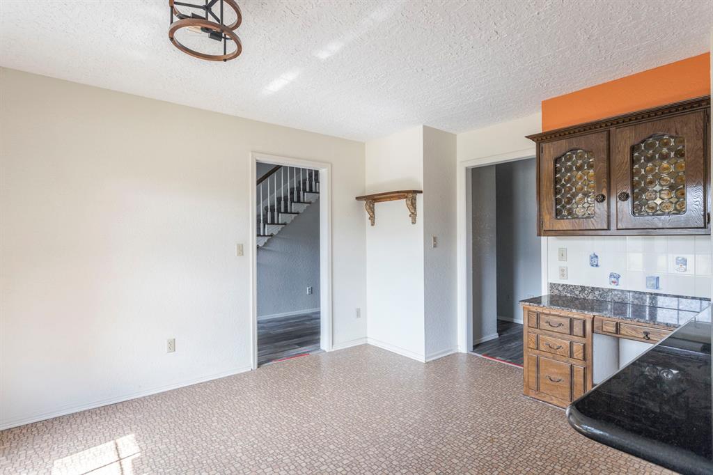2824 Nichols Road Property Photo 6