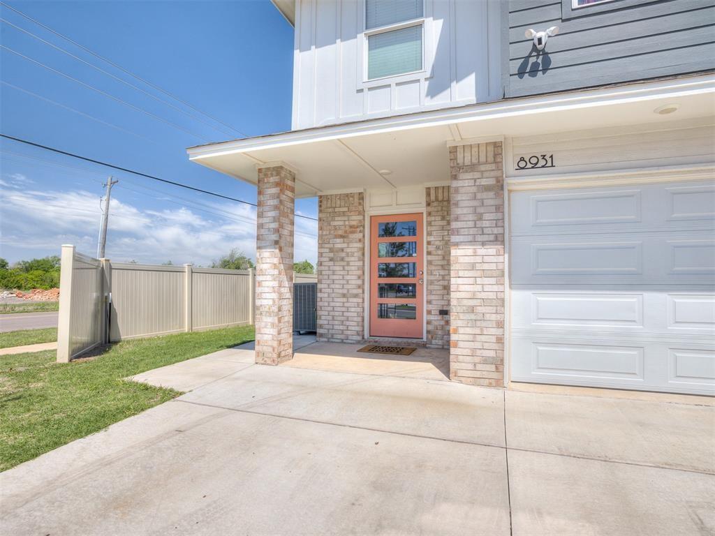 8931 Nw 109th Terrace Property Photo 1