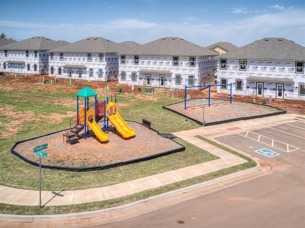 8931 Nw 109th Terrace Property Photo 3