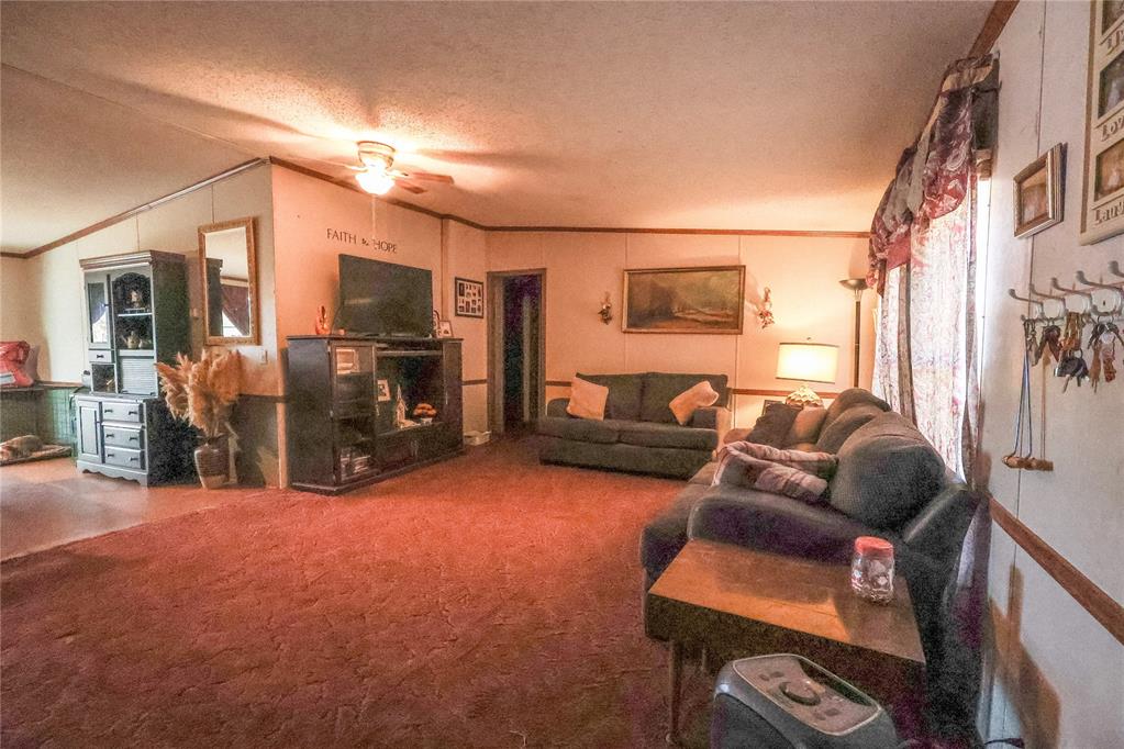 40326 Romulus Road Property Photo 11