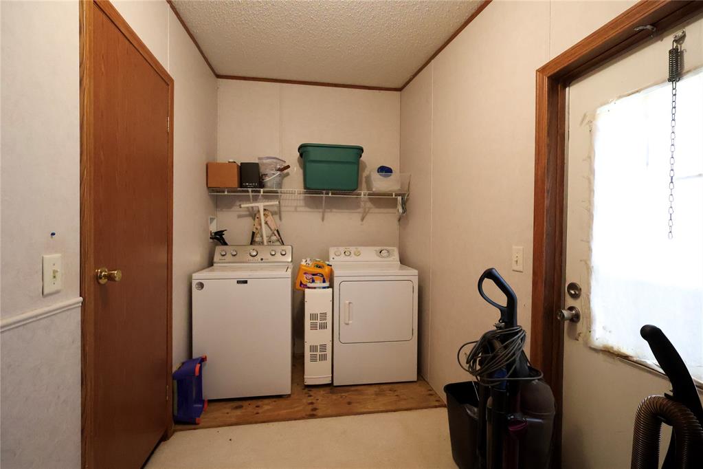 40326 Romulus Road Property Photo 16