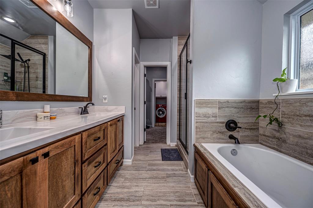 3100 Birmingham Drive Property Photo 14