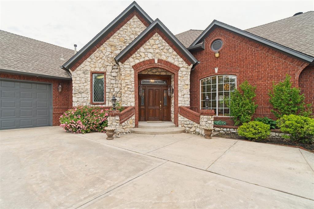 19416 Cardinal Creek Drive Property Photo 2