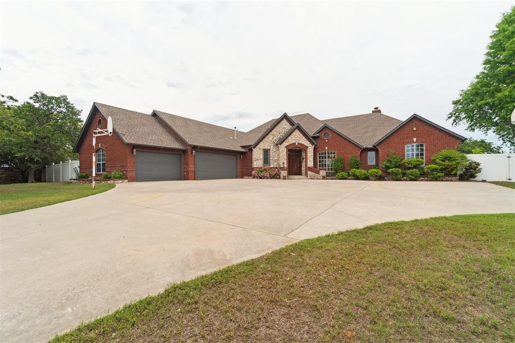 19416 Cardinal Creek Drive Property Photo 3