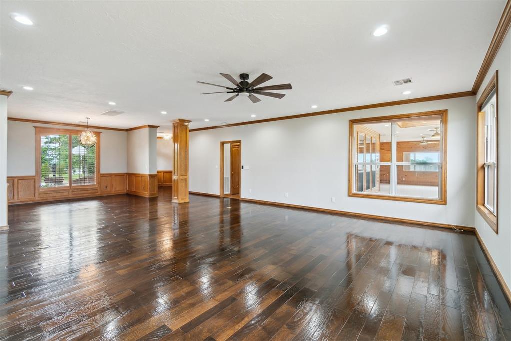 19416 Cardinal Creek Drive Property Photo 16