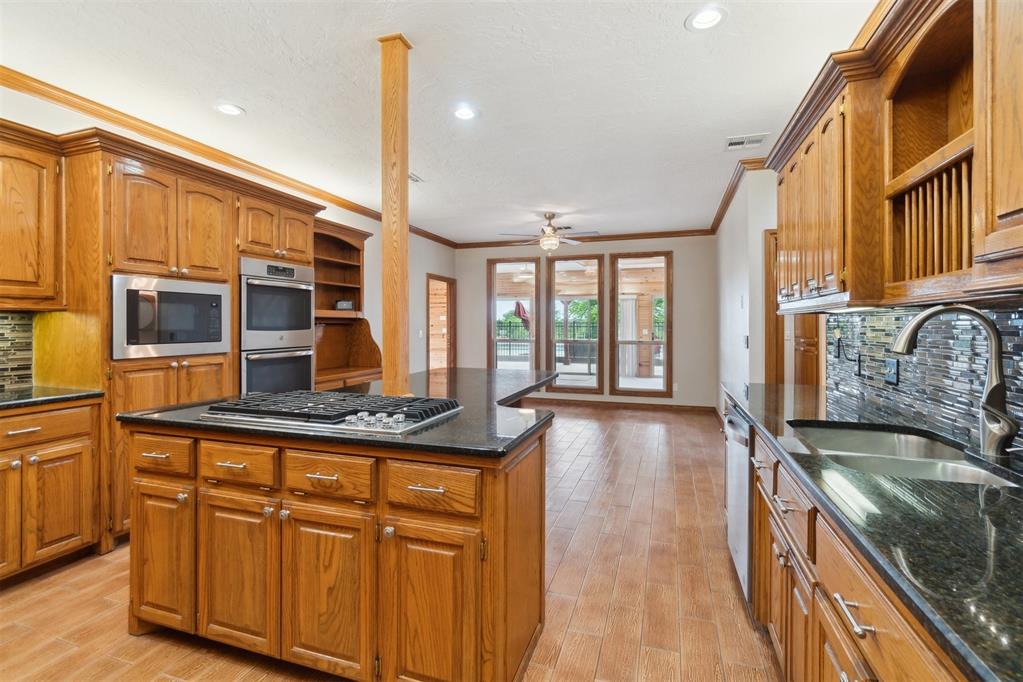 19416 Cardinal Creek Drive Property Photo 20