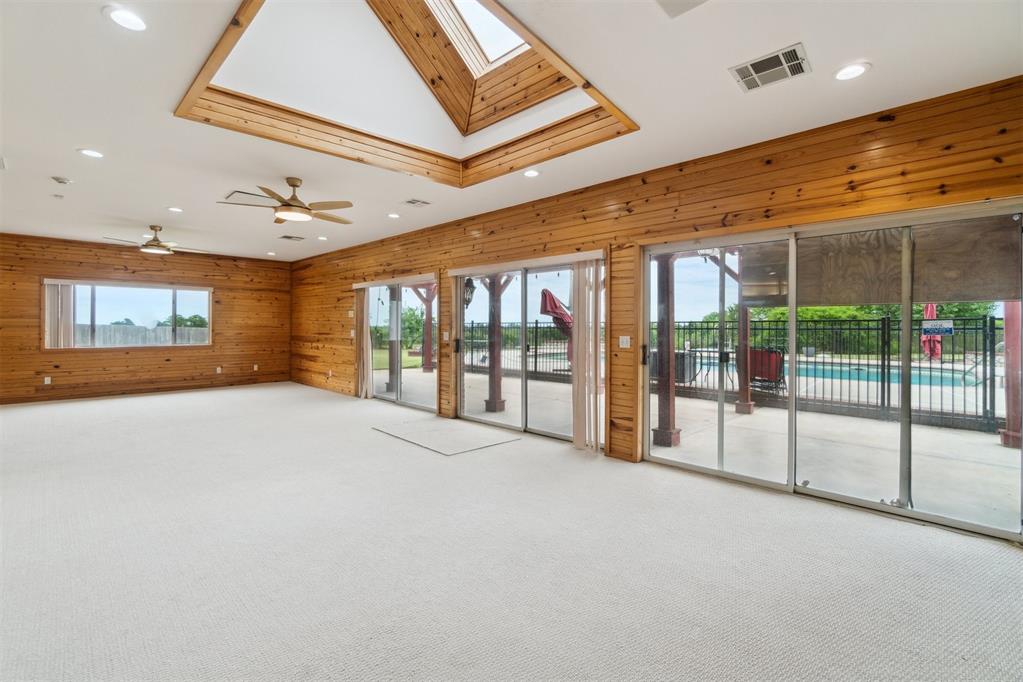 19416 Cardinal Creek Drive Property Photo 26