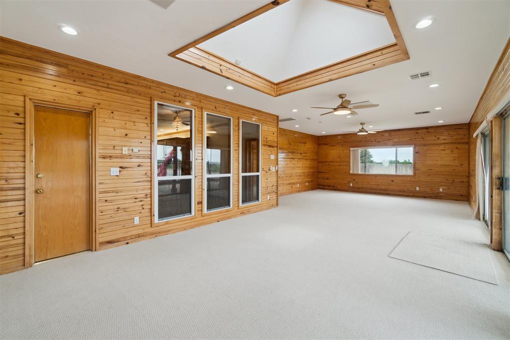 19416 Cardinal Creek Drive Property Photo 27