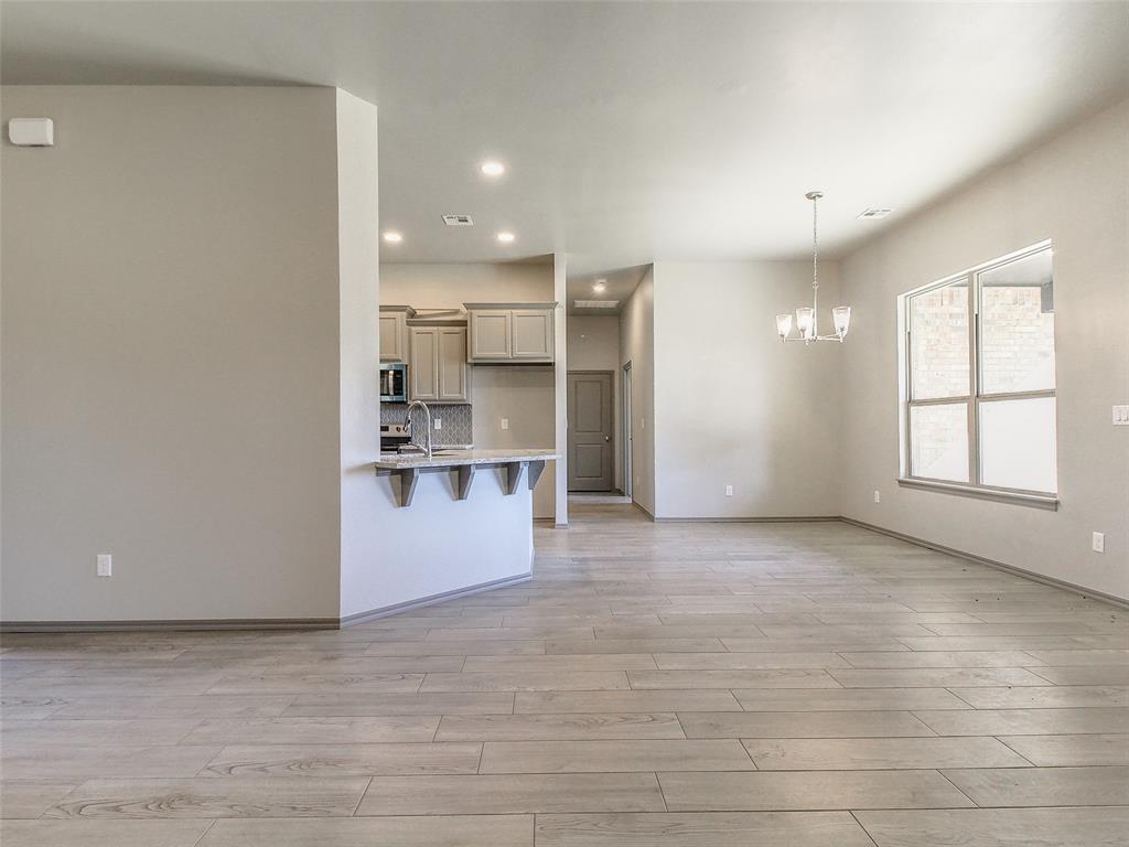 343787 E 870 Road Property Photo 4