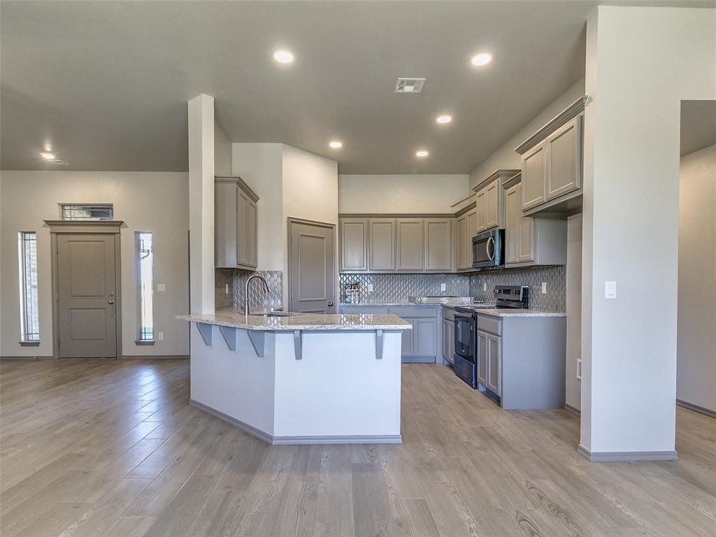 343787 E 870 Road Property Photo 5