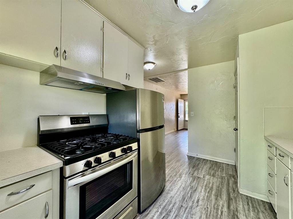 528 N Baumann Avenue Property Photo 5