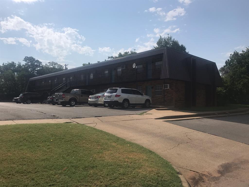 624 N Broadway Avenue 6 Property Photo 1