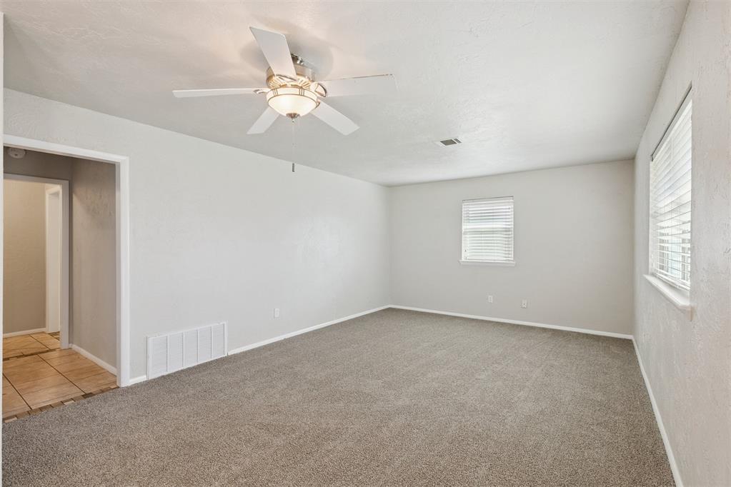 616 Fairlane Drive Property Photo 8