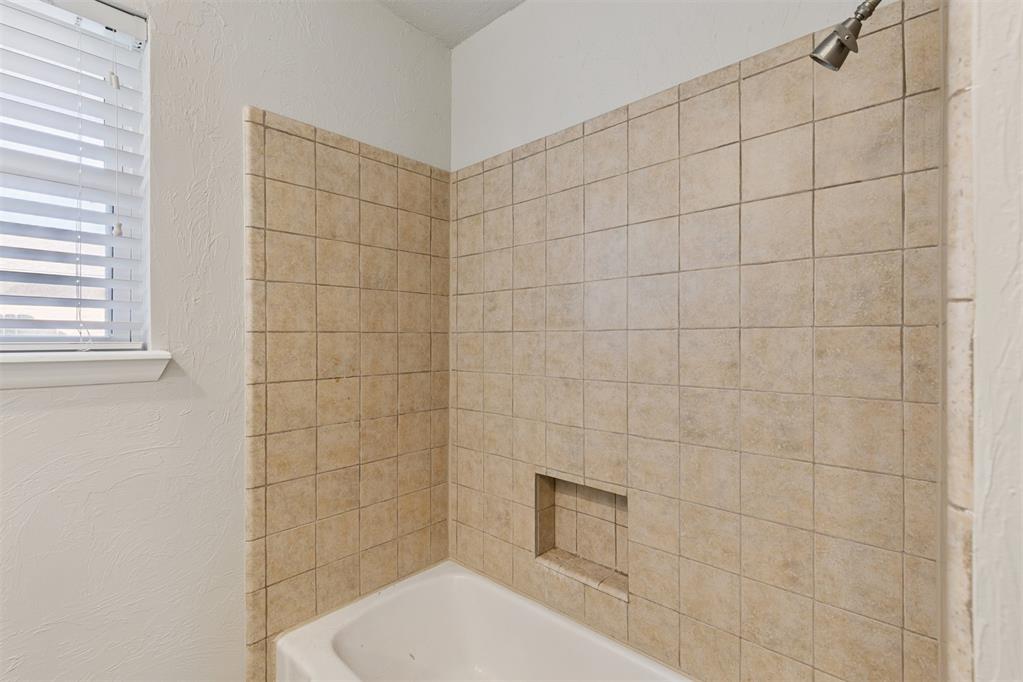 616 Fairlane Drive Property Photo 22